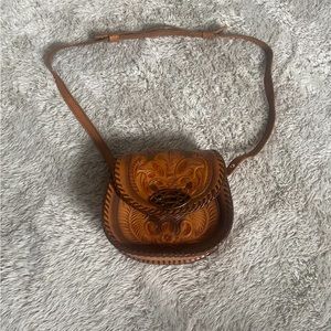 Mexican vintage leather adjustable purse